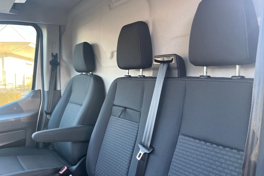 Used Ford TRANSIT 12