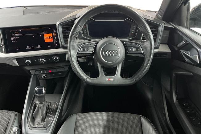 Audi A1 Photo 11