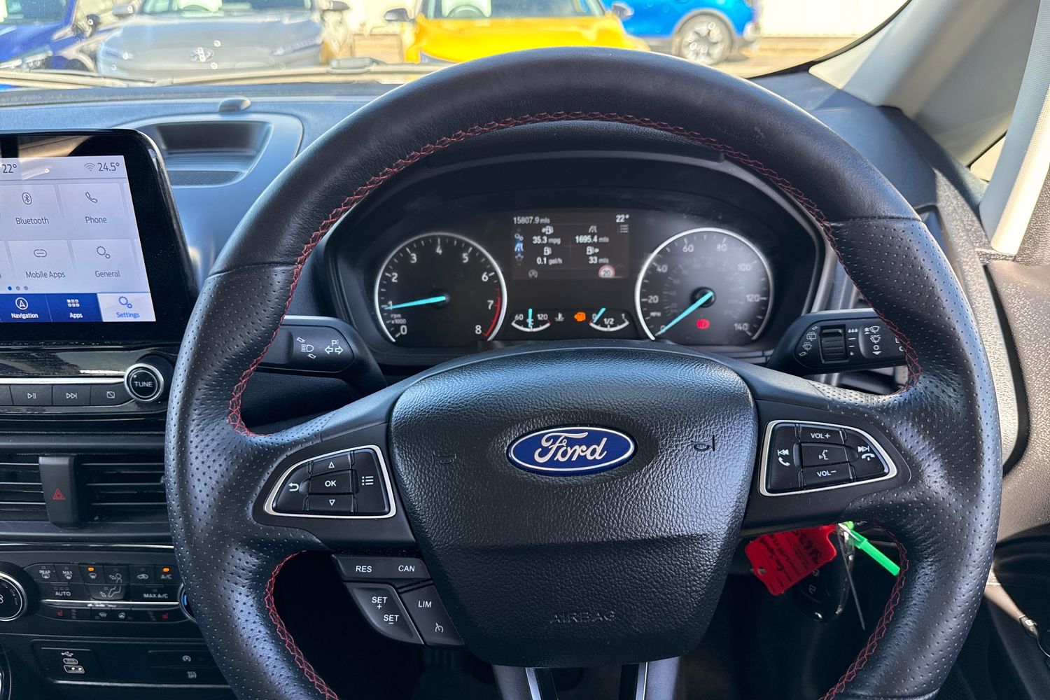 Ford EcoSport Photo 11