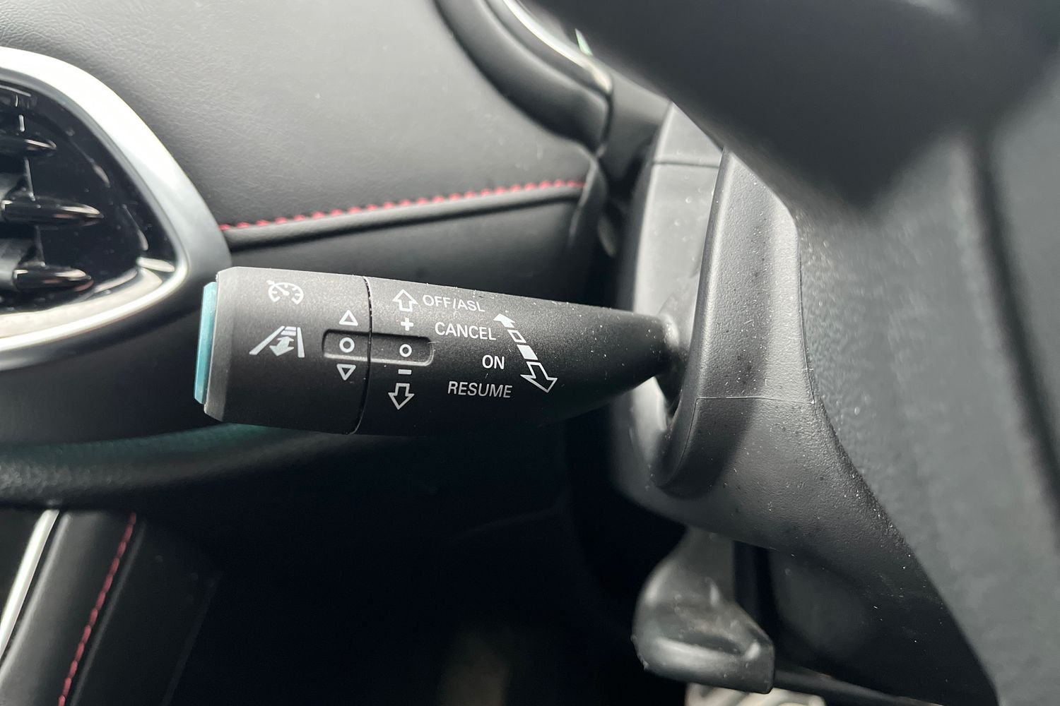 MG Motor UK HS Photo 22