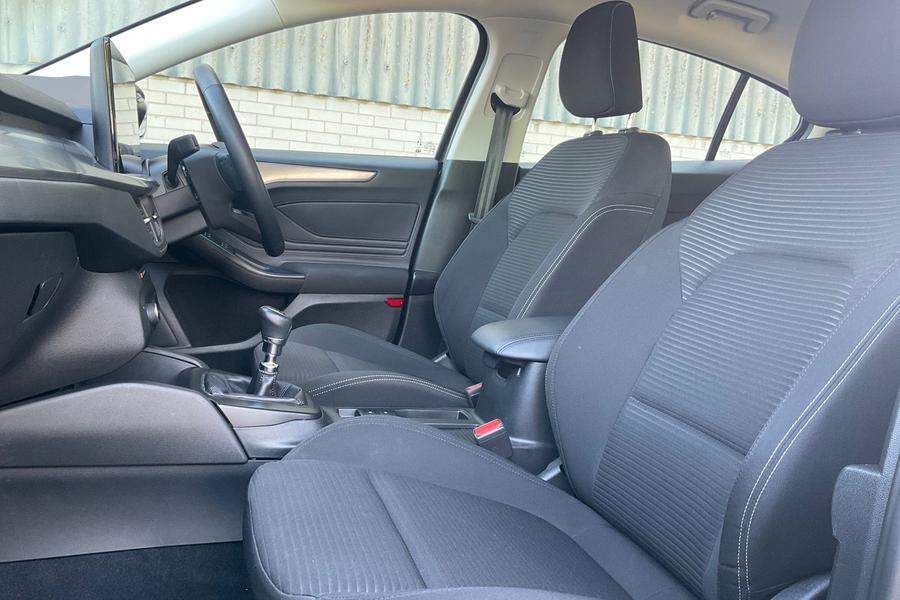 Ford Focus Photo autoimg-f855fc60b3e7de4ee38e9d4c81cb57c2a948a5b5.jpg