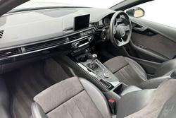 AUDI A4 Avant Photo 2