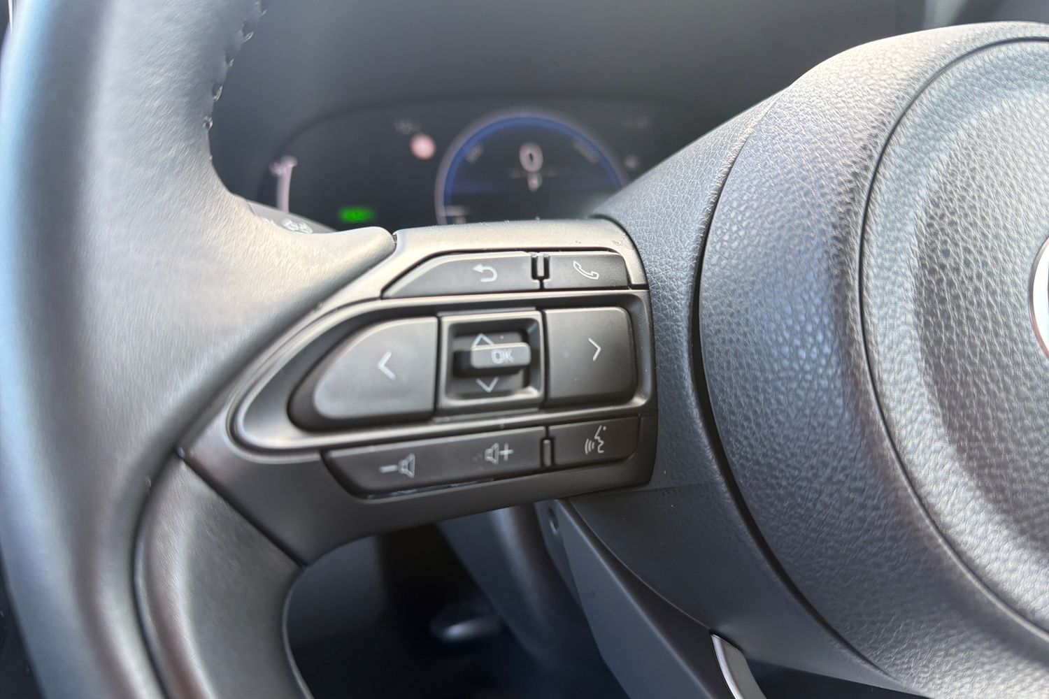 Toyota YARIS CROSS Photo 39