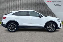 AUDI Q3 Photo 4