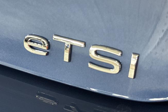 Volkswagen Golf Photo 34