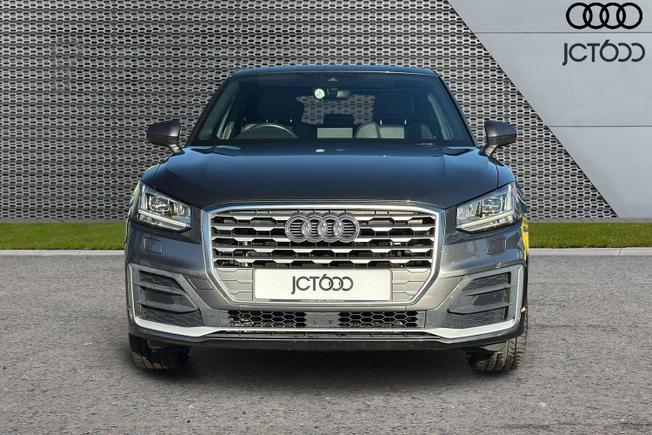 AUDI Q2 Photo 8