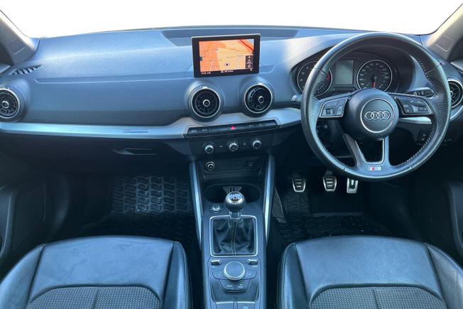 AUDI Q2 Photo 10