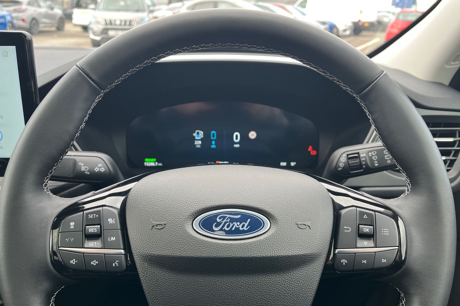 Ford Kuga Photo 11