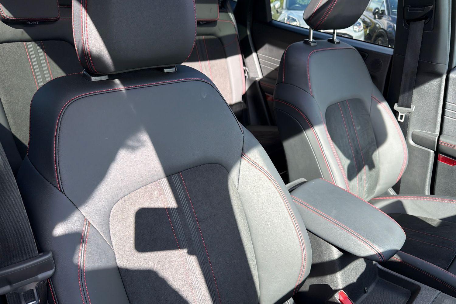 Ford KUGA Photo 16