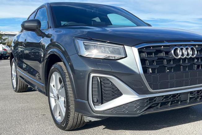 AUDI  Q2  Photo 19