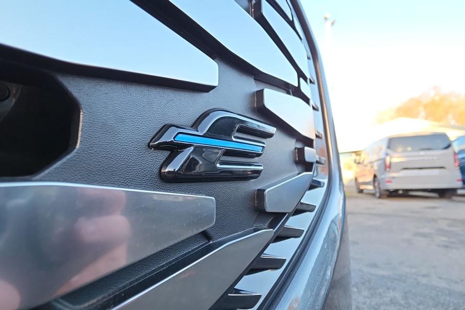 Used Ford E-TOURNEO CUSTOM WR75NLT 24