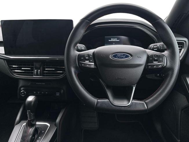 FORD Focus Photo 11