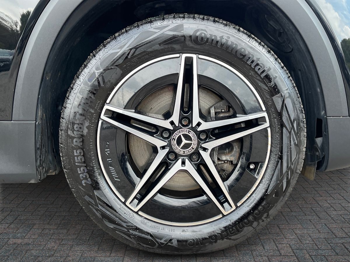 Mercedes-Benz EQB Photo 8