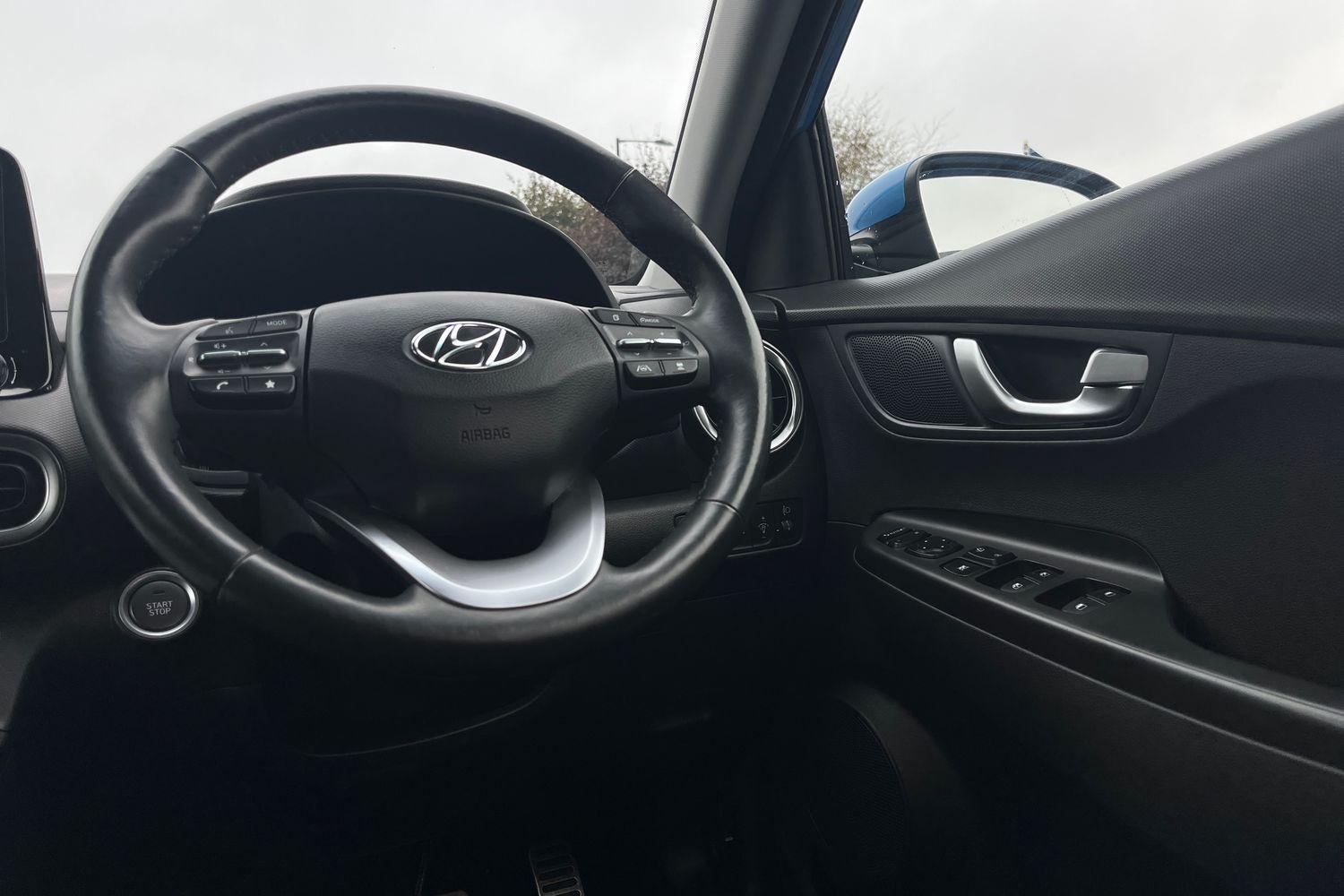 Hyundai KONA Photo 11