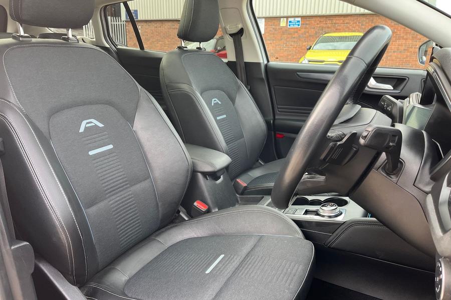 Ford Focus Photo autoimg-f8816a69cef8f852534ad3eed55bfa4ebf9424f8.jpg