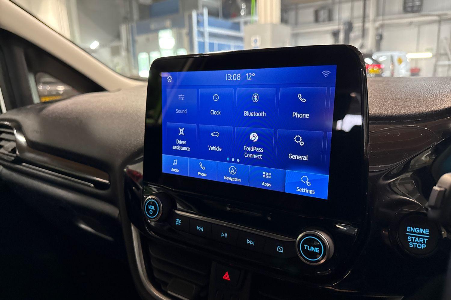 Ford FIESTA Photo 31