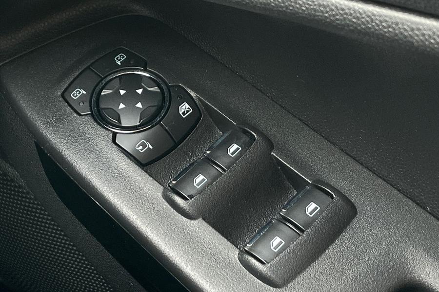 Ford EcoSport Photo autoimg-f88568f1afcc429589dbd46c4f29bdf7614a3fc1.jpg