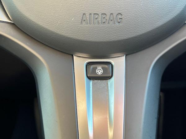 BMW 3 Series Photo autoimg-f887196cb5504a2798d611ac6834f23eac2dbca3.jpg
