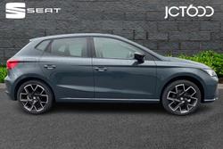 SEAT Ibiza Photo 4
