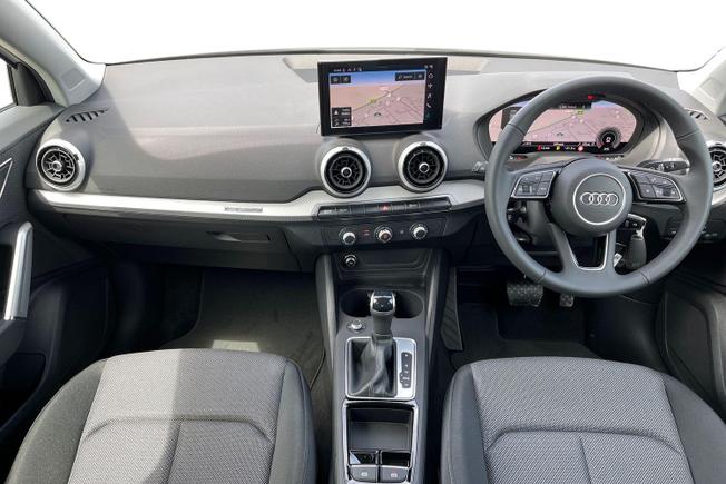 AUDI Q2 Photo 10