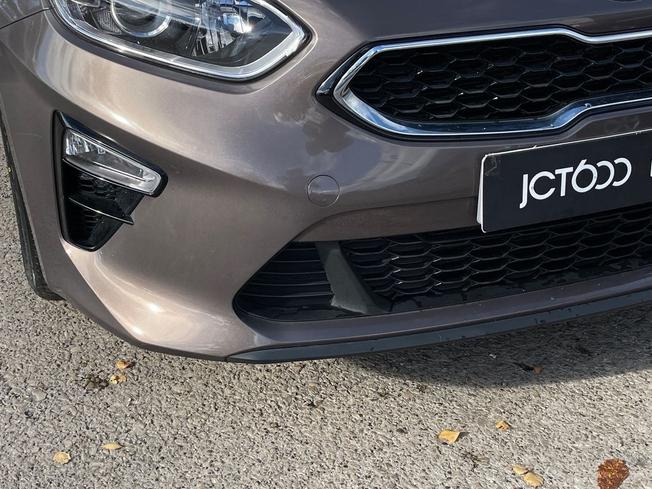 KIA Ceed Photo 22