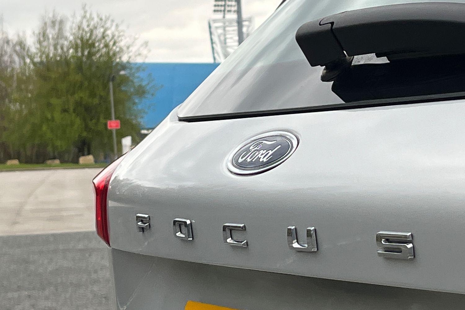 Ford FOCUS Photo 38