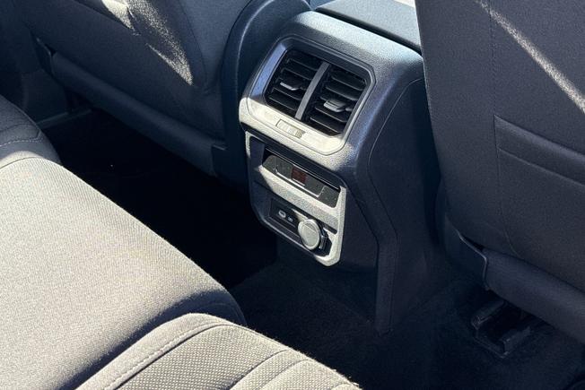 VOLKSWAGEN Tiguan Allspace Photo 38