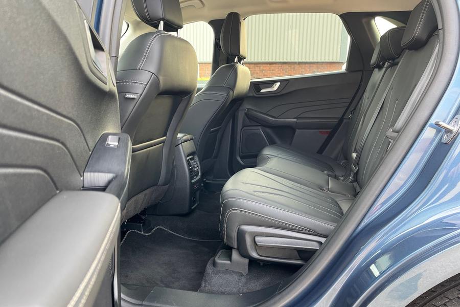 Ford Kuga Photo autoimg-f88ee31fbb6fa77c1356b1eeb5cdc5fac22b0bf6.jpg