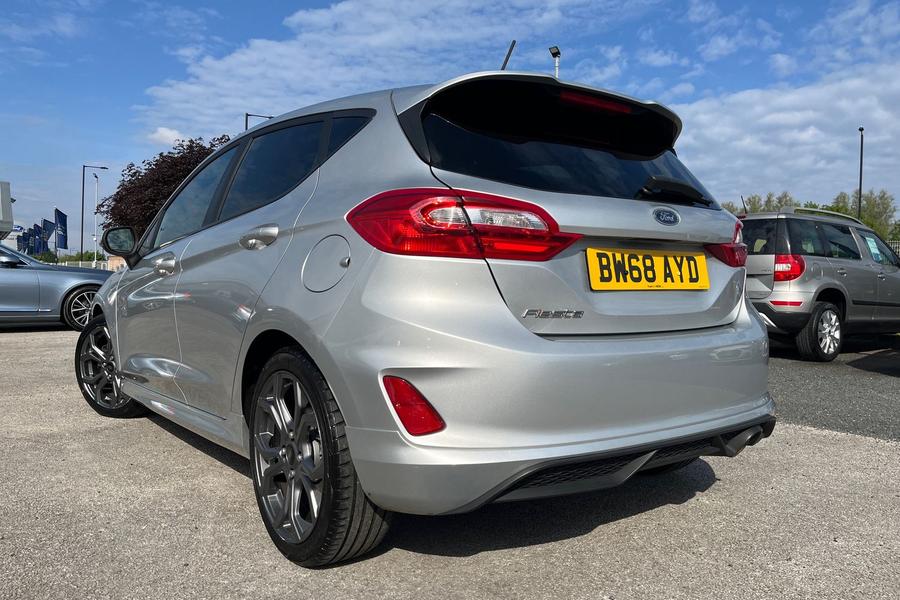 Ford FIESTA Photo autoimg-f8926ee7f3b1b32dbc779632b2bf767b2457c1ab.jpg