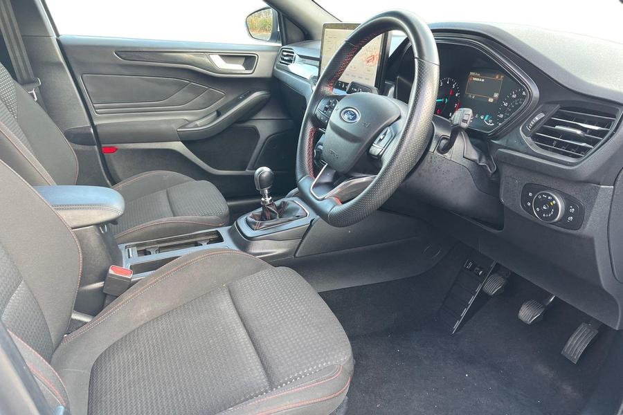 Ford FOCUS Photo autoimg-f893477a3d215399dacc5e898ce6d6cf38351684.jpg