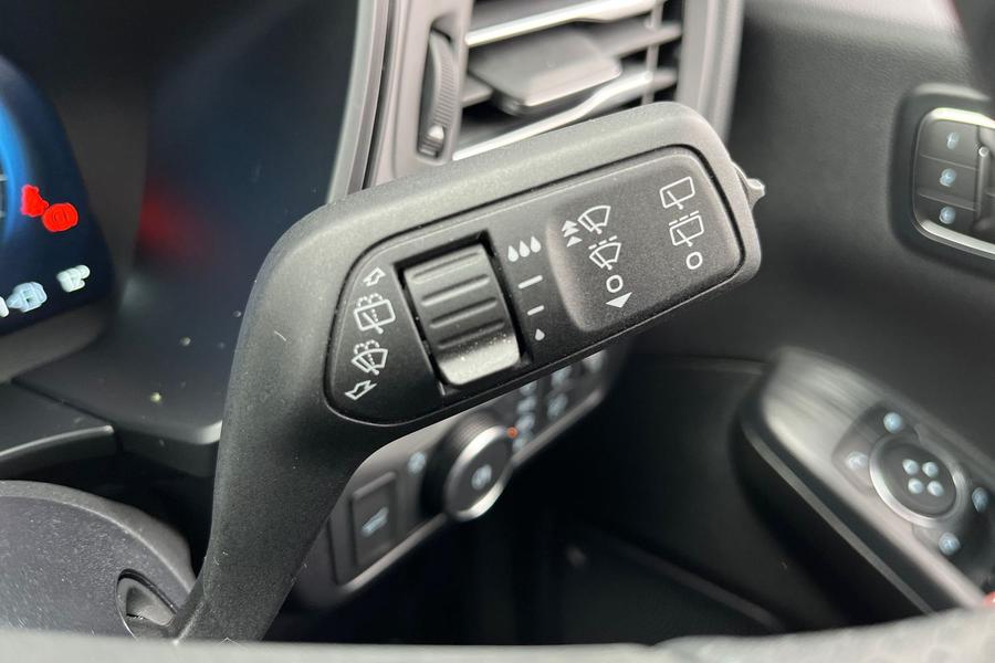 Ford Kuga Photo autoimg-f894edb29d4ee9321a3889d6d86d2414e009b784.jpg