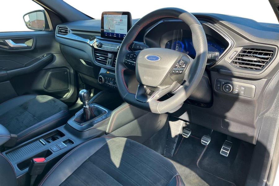 Ford Kuga Photo autoimg-f89553f62d333194134097d63924b44dfa43bade.jpg