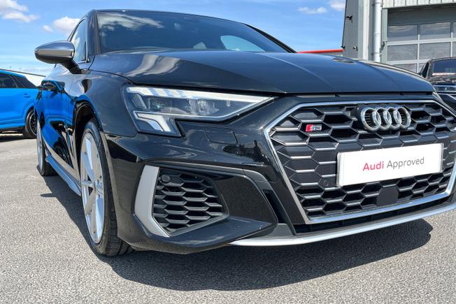 Audi S3 Photo 19