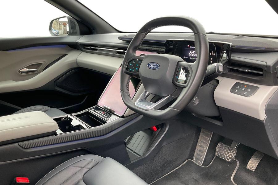 Ford Explorer Photo autoimg-f89783160c02e0edaf62a1eefd7c5f6a7081f4f0.jpg