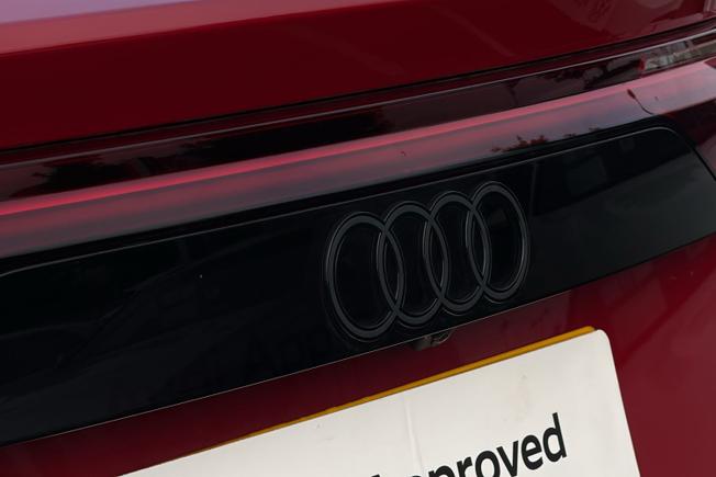 Audi Q8 Photo 49