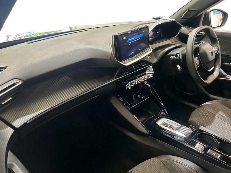 2025 25 PEUGEOT 2008