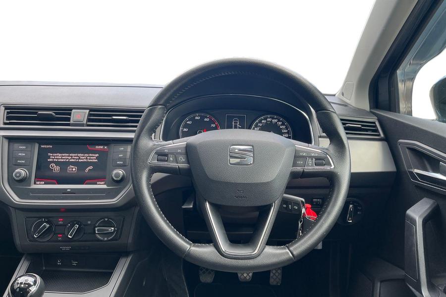 SEAT IBIZA Photo autoimg-f89c8204759644812407bf920f7b2f56106ad71f.jpg