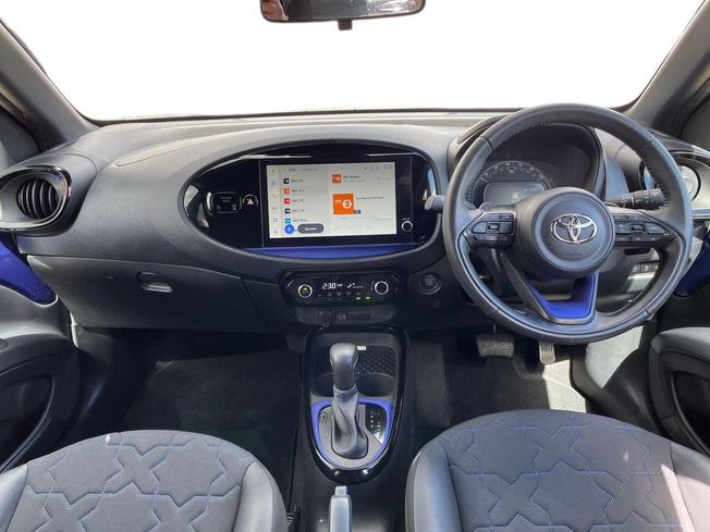 TOYOTA Aygo X Photo 10