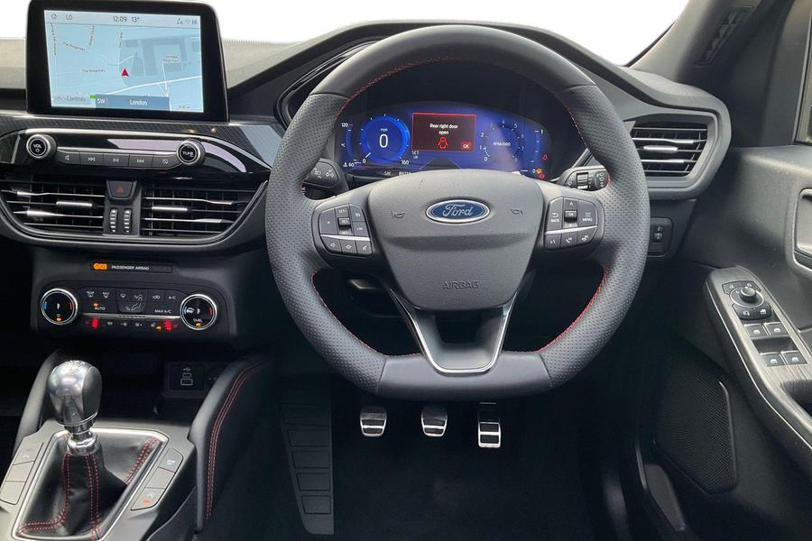 Ford Kuga Photo autoimg-f89f6a0d63d97e88ef70b539ebad2e51abe3b2bb.jpg