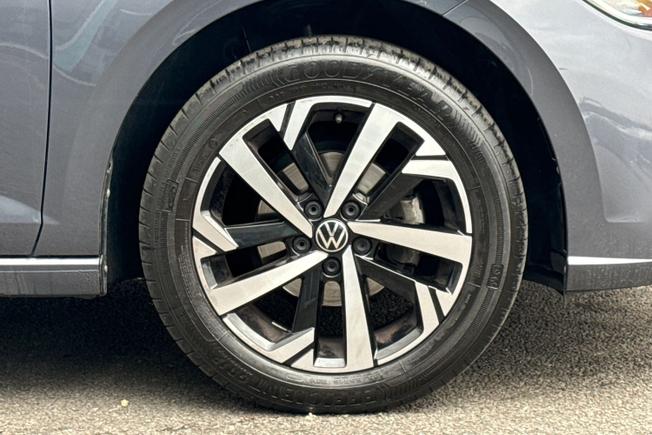 VOLKSWAGEN Polo Photo 5
