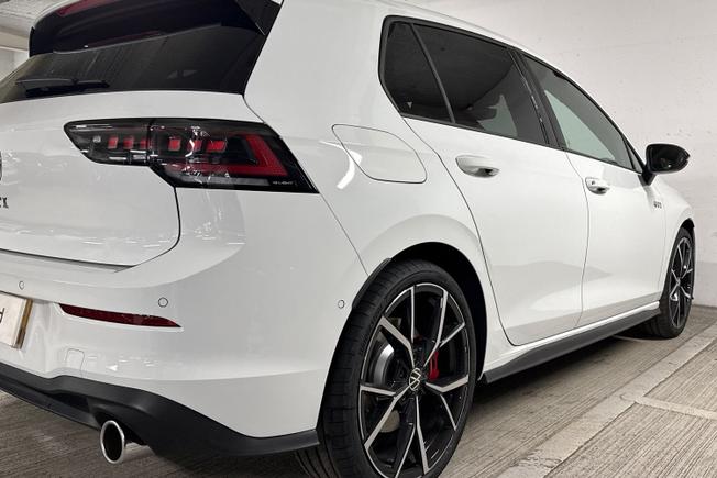 Volkswagen Golf Photo 28