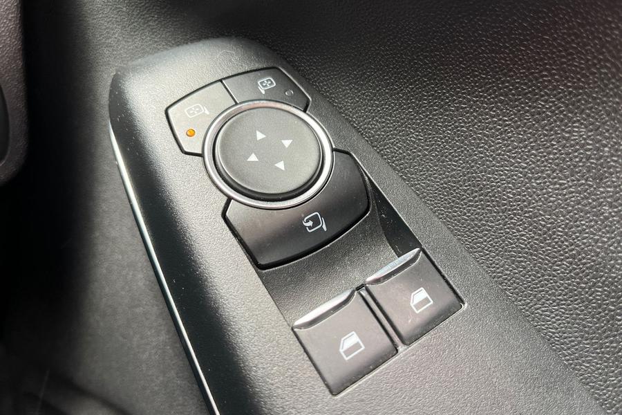 Ford FIESTA Photo autoimg-f8a6f97fce4f84fadb59286549199bde55157dc9.jpg