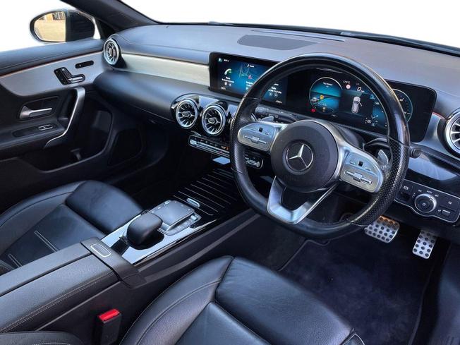 MERCEDES-BENZ CLA Photo 6