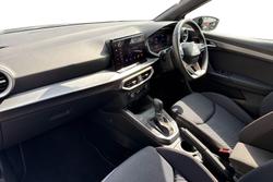 SEAT Arona Photo 2