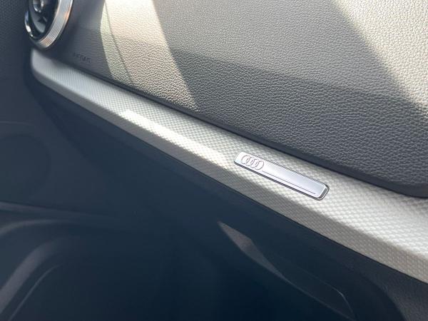 Audi Q2 Photo autoimg-f8a8be63e49daf5bac58d0f10480fb402c0b02bb.jpg