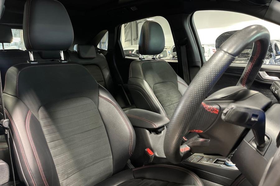 Ford KUGA Photo autoimg-f8a8bfdb4888c7a8d0148619233bef171b4b0549.jpg