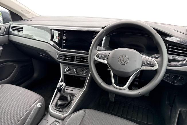 VOLKSWAGEN Polo Photo 6