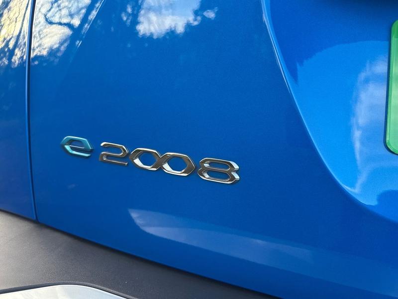 Used Peugeot E-2008 KP72YBU 27