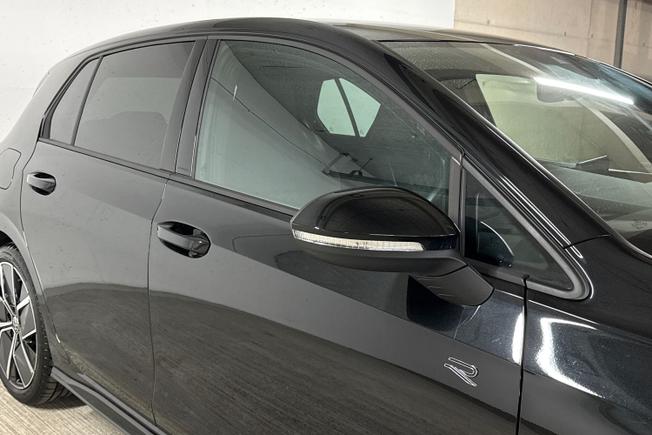 VOLKSWAGEN Golf Photo 20