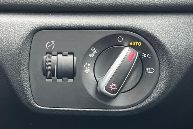 AUDI Q3 Photo 30